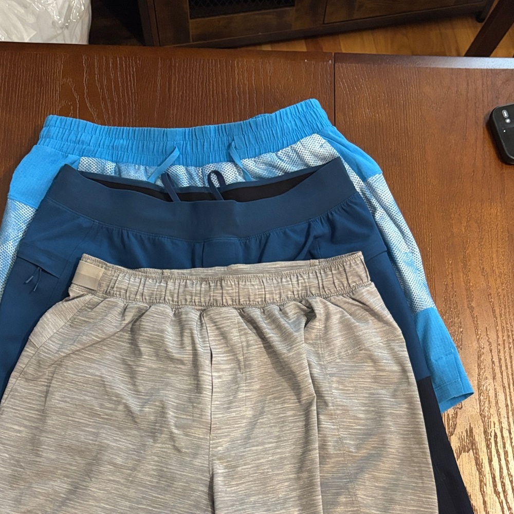 Lululemon Men’s Active Shorts - Blue & Gray